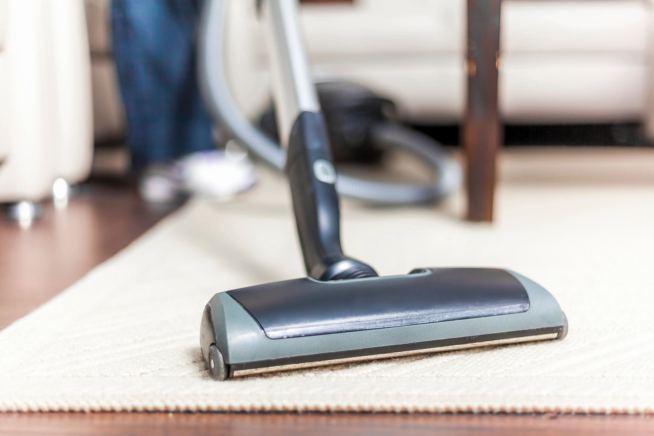 
Global Clean goes beyond most cleaning services, by providing industrial level carpet cleaning. For example, we provide dry vacuuming and steam extraction in the Toronto and Greater Toronto Area. 