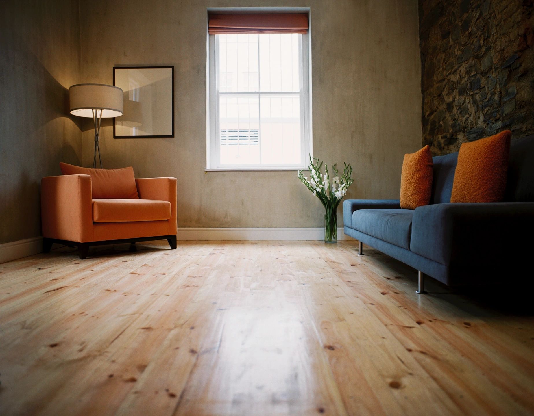 For aesthetically appealing floors, Global Clean services in the Toronto and Greater Toronto Area. For instance, we provide floor stripping, floor waxing and floor buffing services. 